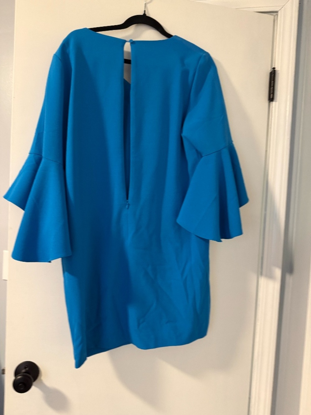 Title: Chico's Vibrant Blue V-Neck Dress with Bell Sleeves – Size 2P (Petite)